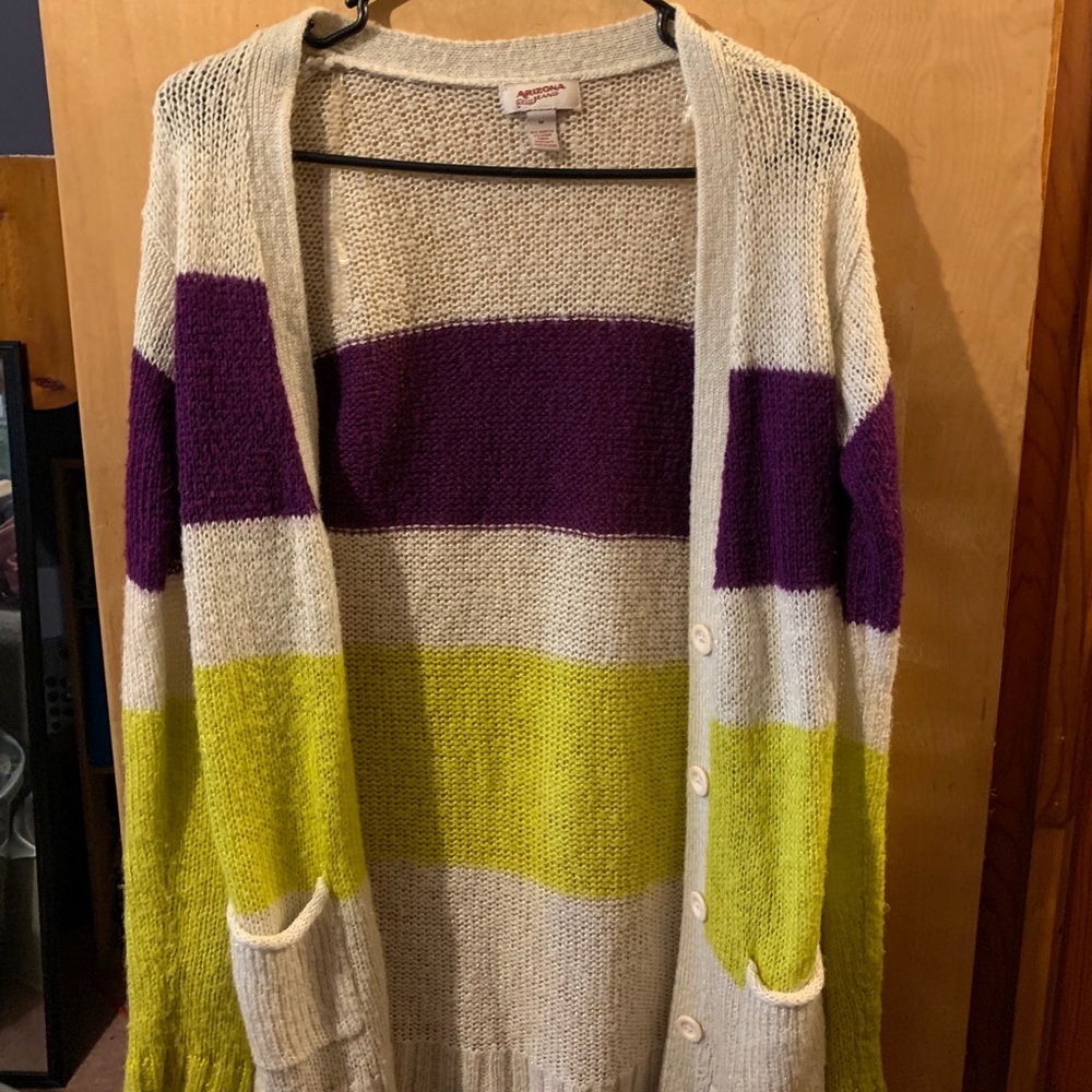 Size Medium multicolor breathable cardigan 😍